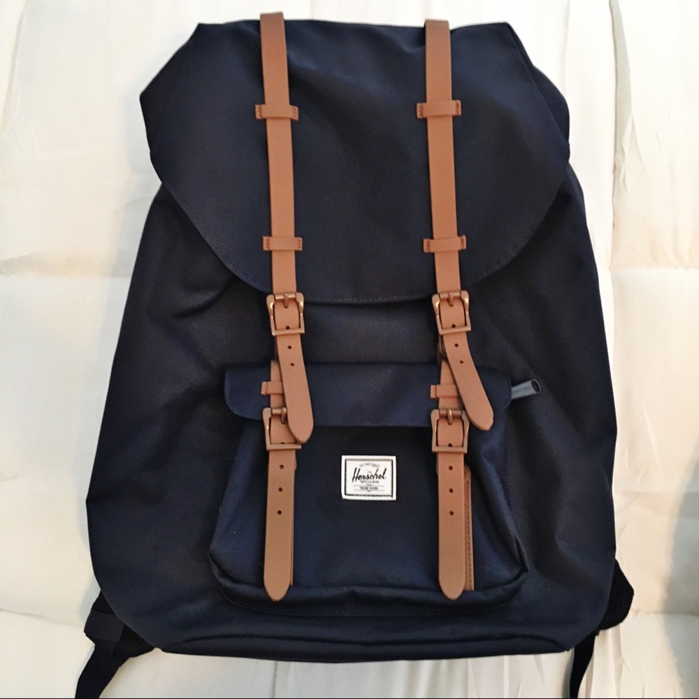 NEW Herschel Little America Backpack Peacoat/Brown